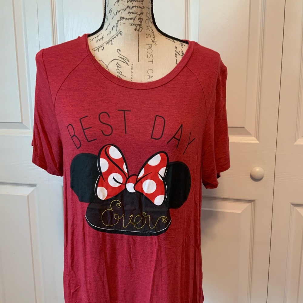 Disney Women's Red Short Sleeve Tee